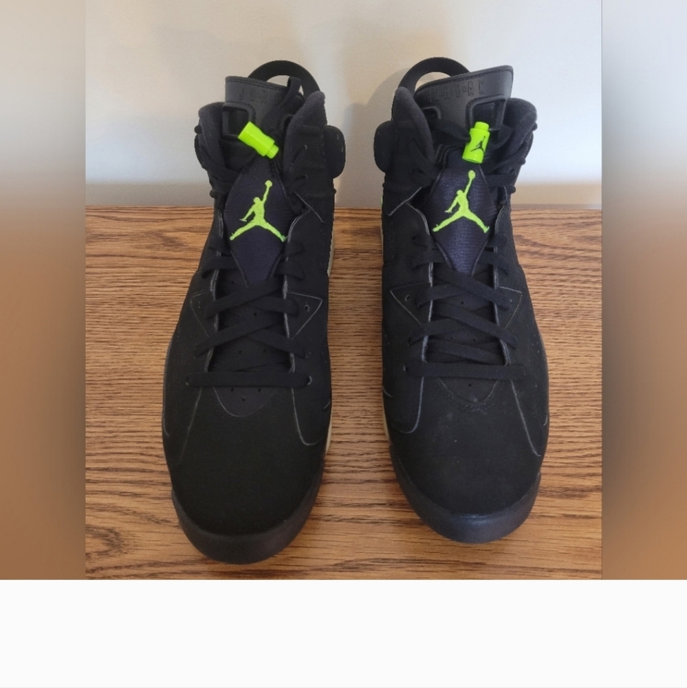 Nike Air Jordan 6 Retro Electric Green worn once vnds size 13 no box